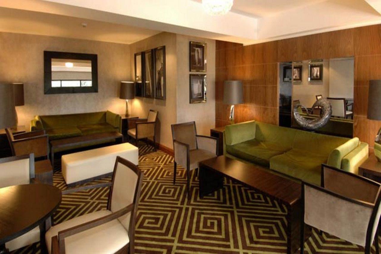 Premier Inn Bournemouth Central Restoran fotoğraf